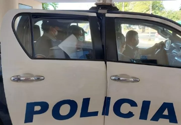 El defensor de oficio René Iglesia sustentó ante los jueces de apelaciones que no existe señalamiento directo contra su representada Mireya Rodríguez de 37 años. Foto. José Vásquez