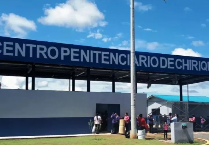 Este hombre de 23 años permanecerá en la cárcel de varones ubicada en el corregimiento de Chiriquí por el tiempo que duren las investigaciones. Foto. José Vásquez