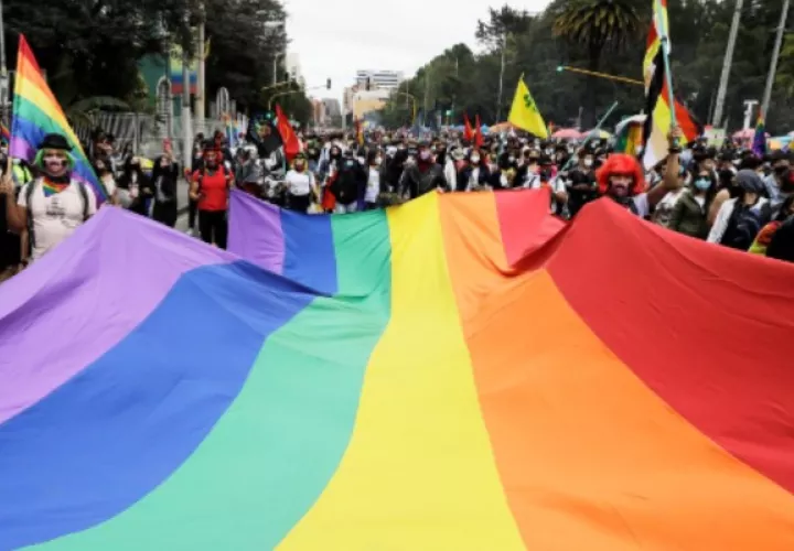 Denuncian "prejuicio" contra la comunidad LGTB. Foto: EFE