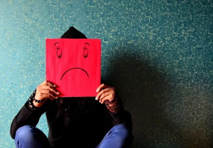 La depresión se caracteriza por pérdida de interés y tristeza persistente. Foto: Ilustrativa / Pixabay 