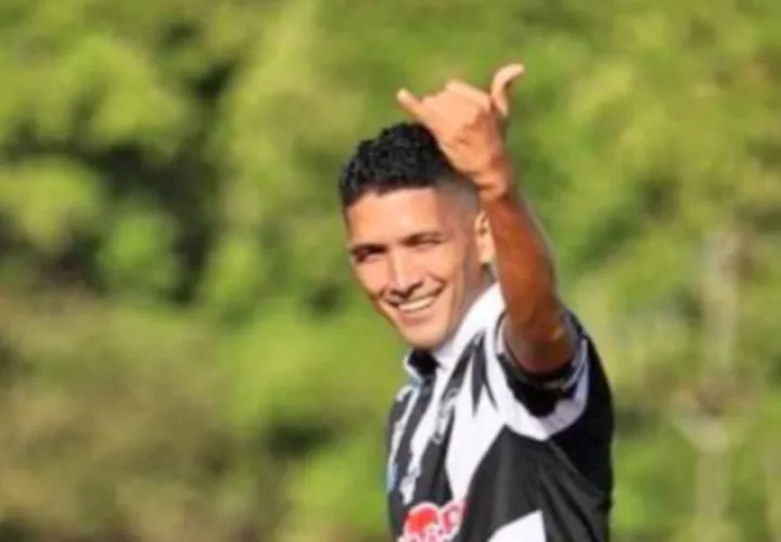 Edwin Aguilar festeja su gol. Foto: LPF