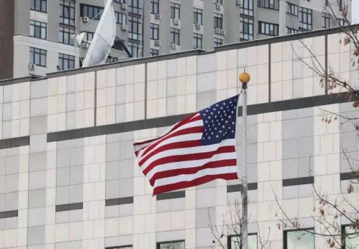 Estados Unidos urgió este viernes a sus ciudadanos a salir de Ucrania. Foto: EFE