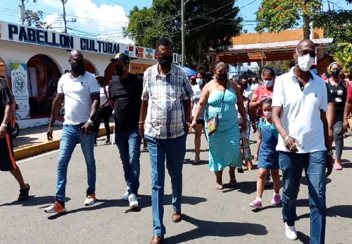Unos 267 microempresarios mantienen diversas actividades dentro de la Feria de La Chorrera según datos del patronato. Foto. Eric Montenegro