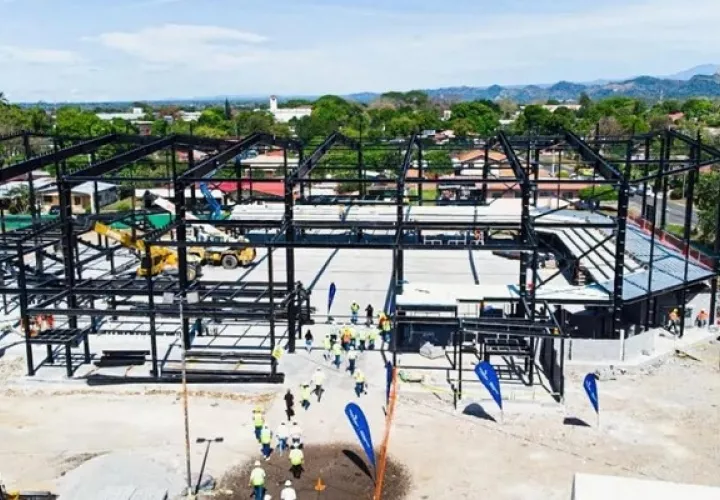 Trabajos de los coliseos deportivos en Chiriquí. Foto:Mayra Madrid