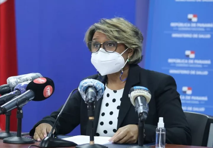 La viceministra de Salud, Ivette Berrío, evitó hablar con los medios. Foto: Minsa