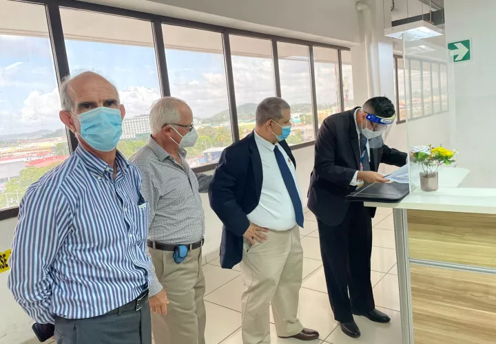 Guillermo Ford y el diputado Tito Rodríguez apelaron el reglamento de elecciones del partido. Foto: Cortesía