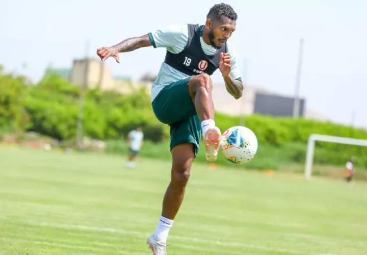 Alberto "Negrito" Quintero, jugador de Universitario. Foto: twitter