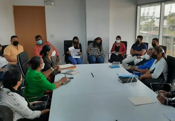 El Meduca los natariegos recibieron "respuestas satisfactorias" por funcionarios y empresa contratista. Foto: Cortesía