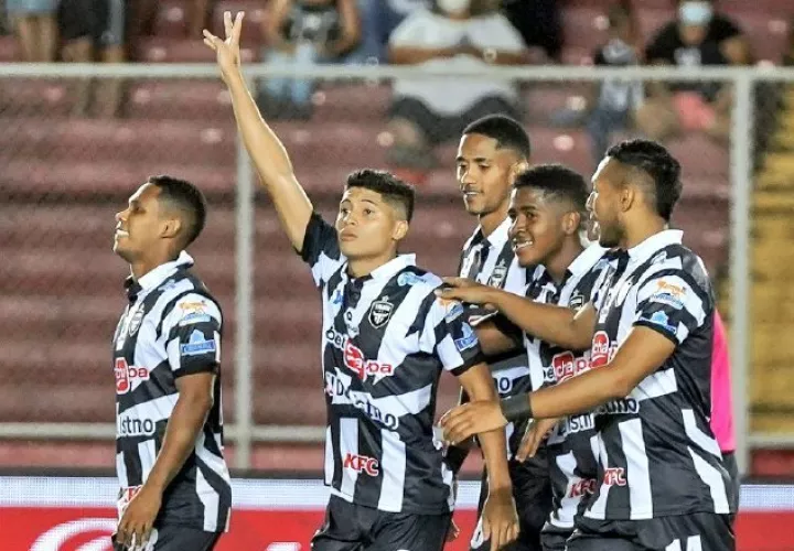 Tauro viene de ganar el clásico ante Plaza Amador. Foto:LPF