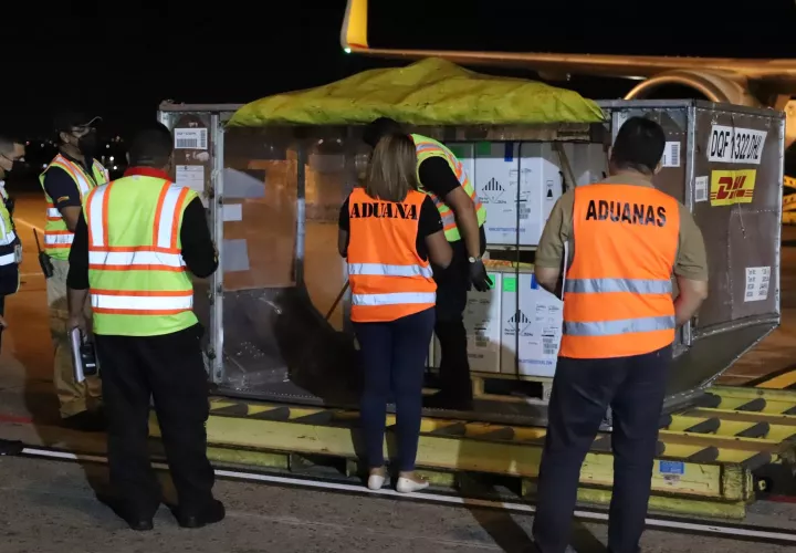 Panamá inició el pasado 7 de enero de 2022 la vacunación a niños de 5 a 11 años de edad. Foto: Cortesía Aeropuerto de Tocumen