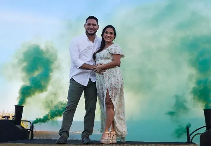 Víctor Ballesteros y su esposa, Jiseth Córdoba Cianca. Foto: Instagram