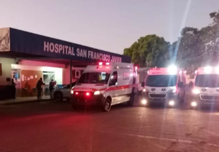 Los heridos fueron evacuados casi en la noche hasta el hospital regional de Veraguas. Foto: Melquiades Vásquez