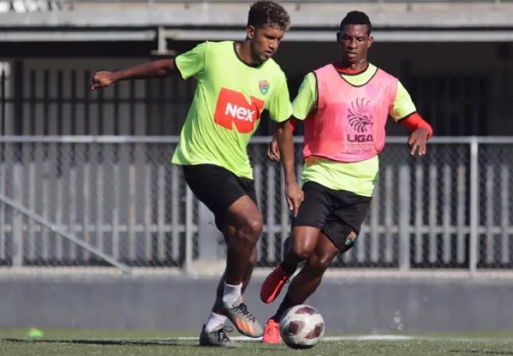 Jugadores del Atlético Chiriquí durante los entrenamientos. Foto: @Atl_chiriqui