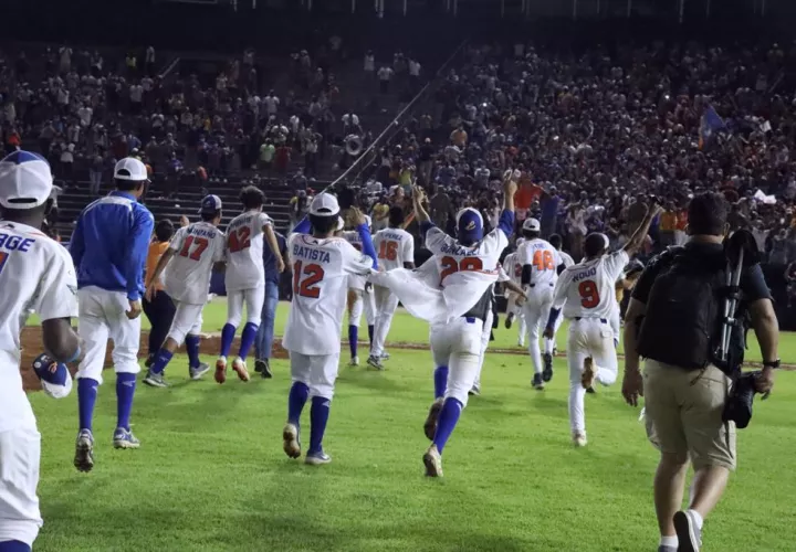 Panamá Este se coronó campeón de beisbol juvenil este lunes 28 de febrero. 