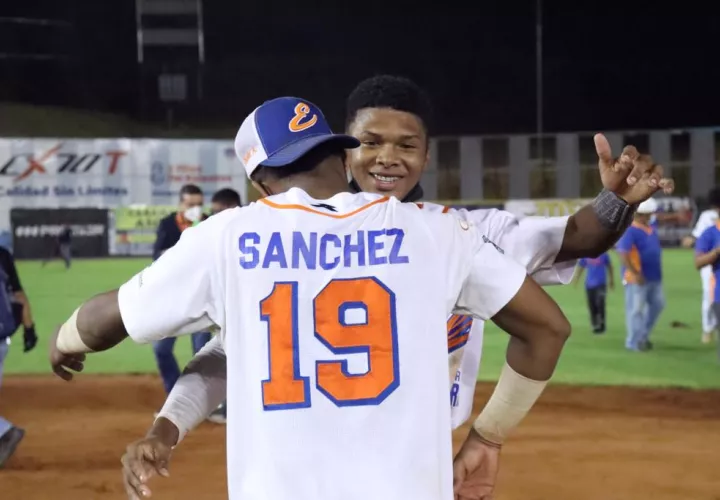 Panamá Este se coronó campeón de beisbol juvenil este lunes 28 de febrero. 