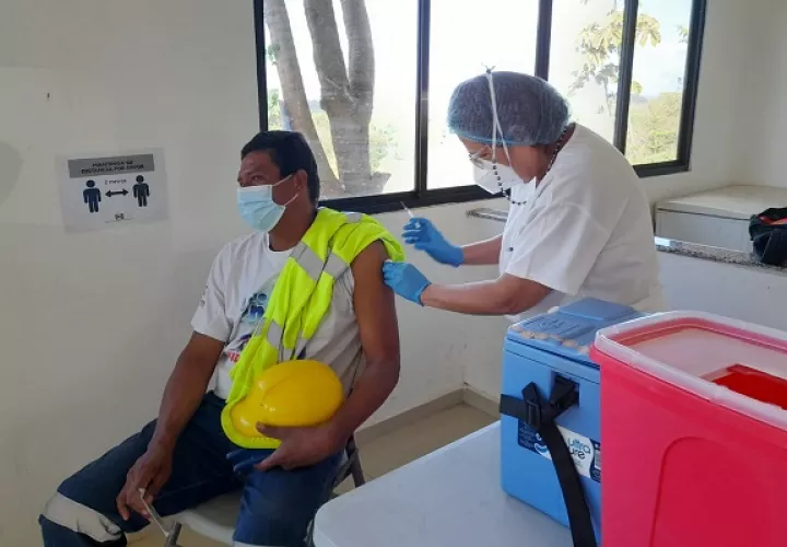 Panamá tiene más de 3 millones de vacunados con dos dosis. Foto: CSS