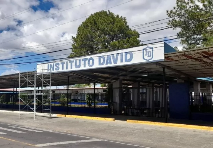 Desde hace varios meses inició el programa Con-Escuelas que consistió en la reparación de los centros educativos para que este lunes los estudiantes puedan iniciar las clases de forma presencial. Foto. José Vásquez