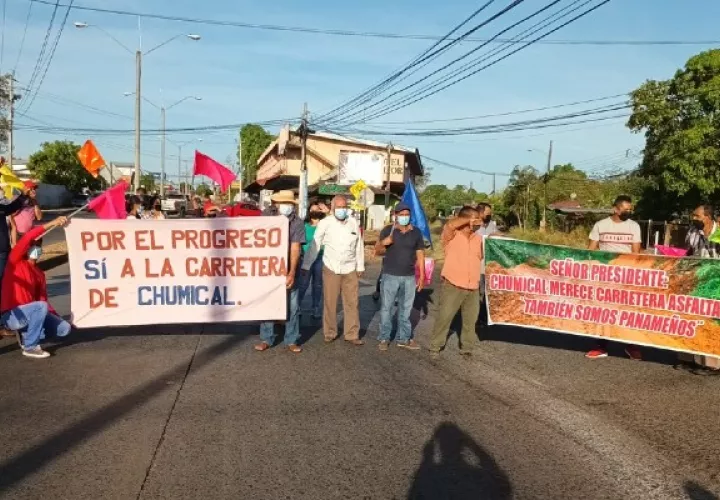 Cerraron por varias horas los cuatro paños de la avenida Héctor Alejandro Santacoloma. Foto: Melquiades Vásquez