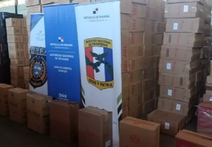 La mercancía decomisada se mantiene a órdenes del Departamento de Fiscalización Aduanera. Foto: Mayra Madrid