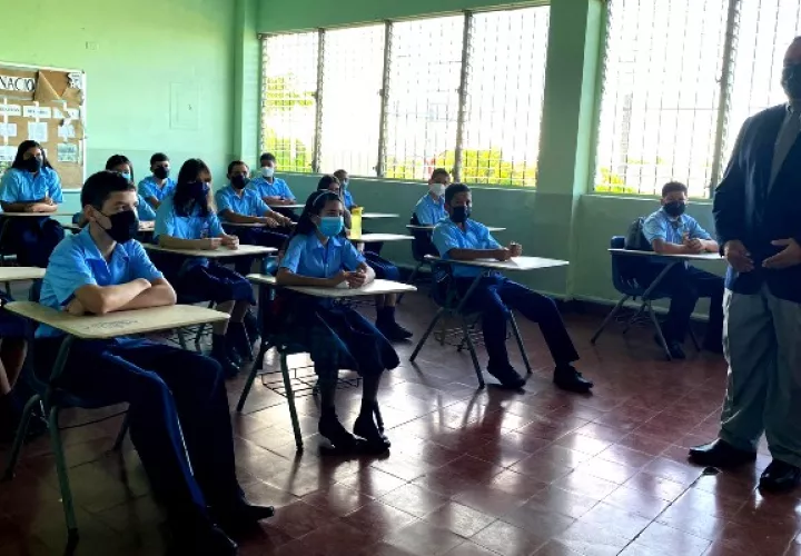 Este lunes culmina retorno progresivo a las aulas tras dos años de cierre de los planteles por la pandemia de la covid-19. Foto: Cortesía Meduca