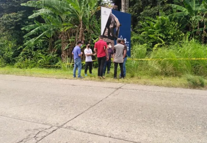 Los familiares de la occisa tienen un negocio en Margarita, y su cuerpo fue tirado cerca del local comercial. Foto. Diomedes Sánchez