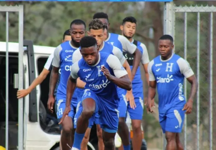 Jugadores de Honduras en los entrenamientos. Foto:@FenafuthOrg