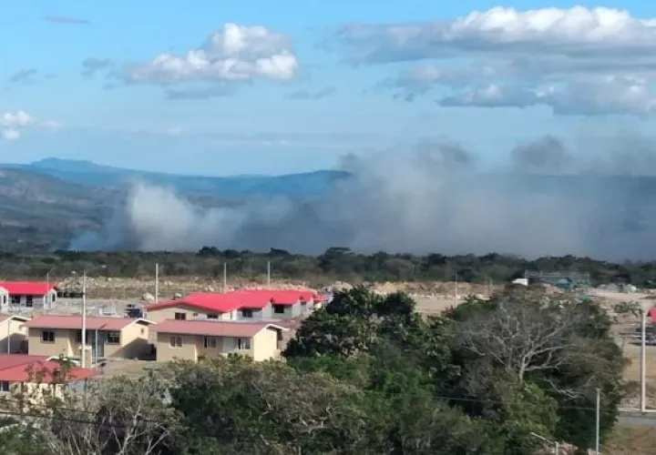 El humo está afectando a los moradores del área. Foto: José Vásquez 
