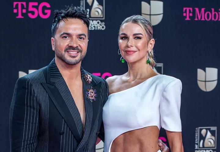 Luis Fonsi y su esposa Águeda López en foto de archivo. EFE/ Giorgio Viera