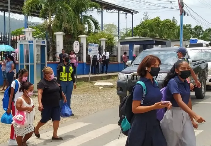 Es importante usar la mascarilla cuando hay aglomeraciones. Foto: ATTT