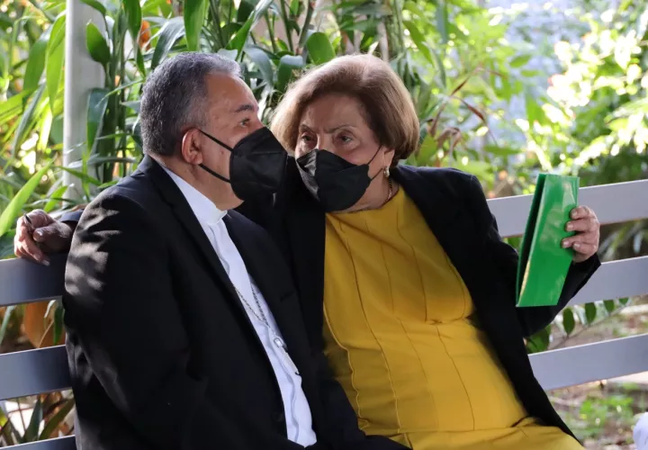 Este anteproyecto de ley, lo que está haciendo es ordenando una institución con reglas del juego claras sin mucha complicación, pero fuertes, destaca Mayin Correa. Foto: Cortesía Asamblea
