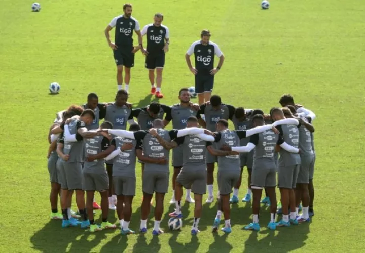 Panamá en los entrenamientos ayer en el estadio Rommel Fernández.  Foto: Víctor Arosemena