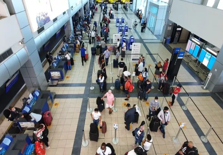 En febrero de 2022 se movilizaron 691,551 mil pasajeros  más con respecto al mismo periodo durante el año 2021. Foto: Cortesía Aeropuerto de Tocumen