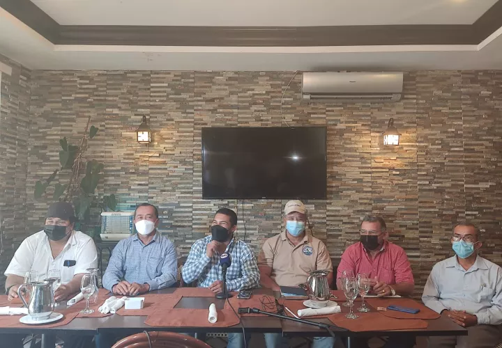 Los transportistas esperan reunirse con las autoridades en la mesa de diálogo. Foto: Melquiades Vásquez