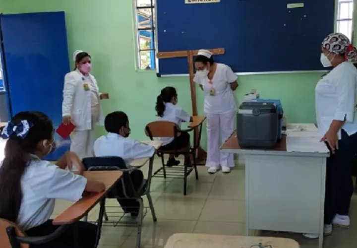 Hasta la fecha, el 95% de la población en Chiriquí tiene la primera dosis. Foto: José Vásquez 