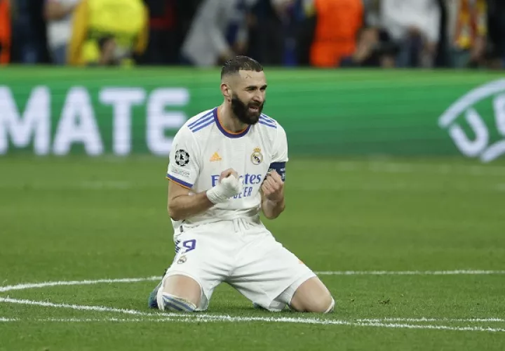 Karim Benzema celebra el pase a semifinales  del Real Madrid. Foto:EFE