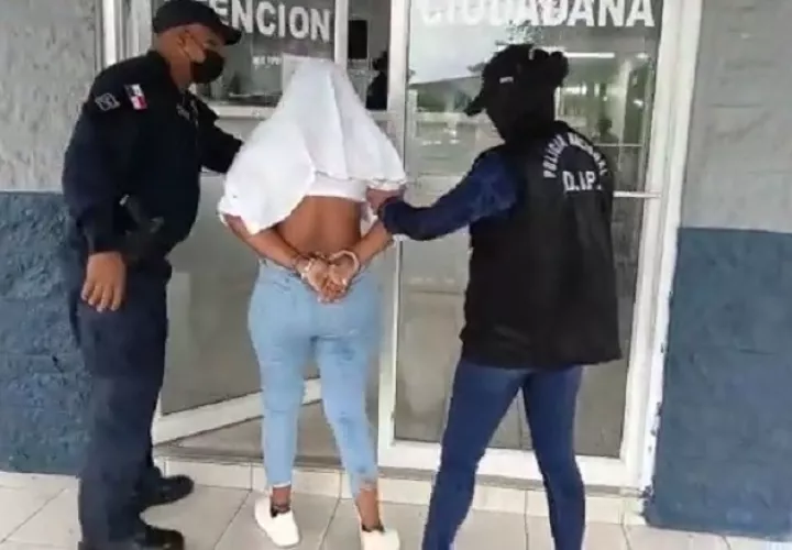 La detenida se le vincula al presunto delito de Tentativa de Homicidio. Foto: Eric A. Montenegro 
