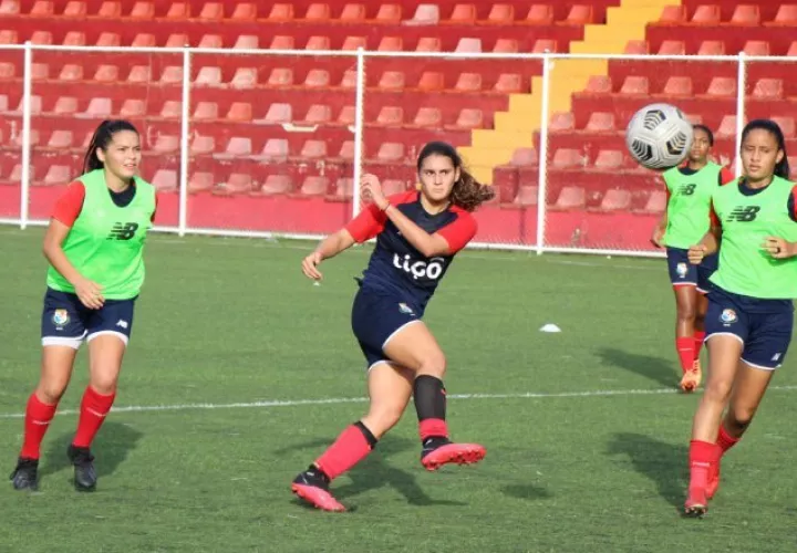 El equipo femenino viaja hoy a República Dominicana. Foto: Fepafut