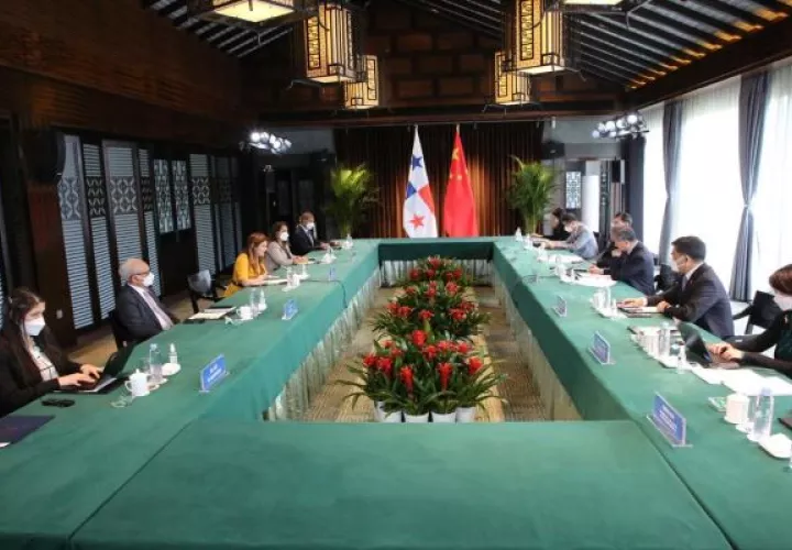 La canciller, Erika Mouynes, está de visita oficial por varios países de Asia. Foto: Cortesía Cancillería