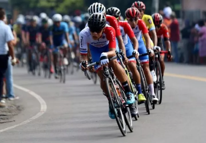 El equipo de Panamá es Cultura y Valores,  representate istmeño fuera en eventos internacionales.