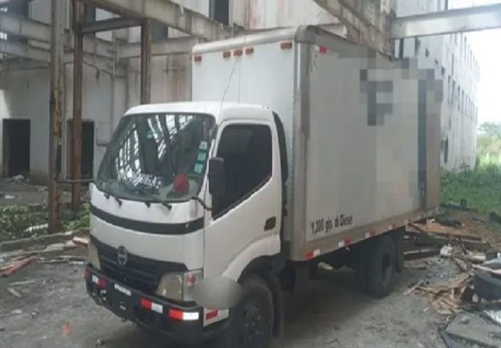 El camión y el material incautado pasaron a manos del Ministerio Público. Foto. Diomedes Sánchez