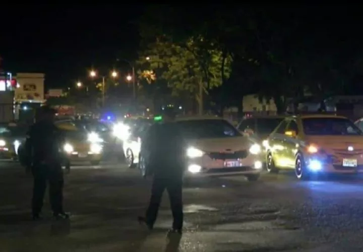 Las unidades llevan a cabo una serie de operativos para dar con el agresor del joven Daniel Ávila. Foto. Diomedes Sánchez