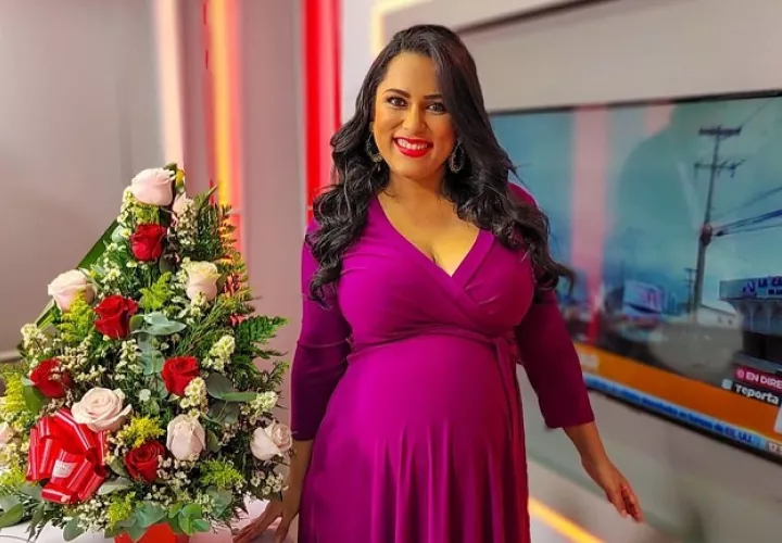 Delia Muñoz estará temporalmente fuera de los noticieros. Foto: Instagram / @deliamunoz27