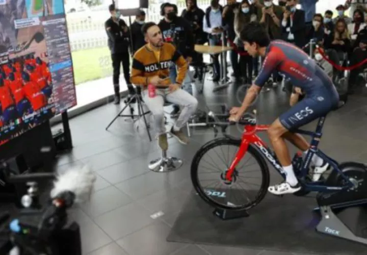 Egan Bernal se prepara para volver a competir. Foto: EFE