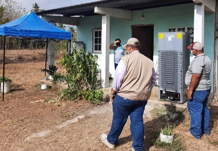 En Azuero, las autoridades de salud realizan frecuentes operativos de vigilancia sanitaria. Foto: Thays Domínguez