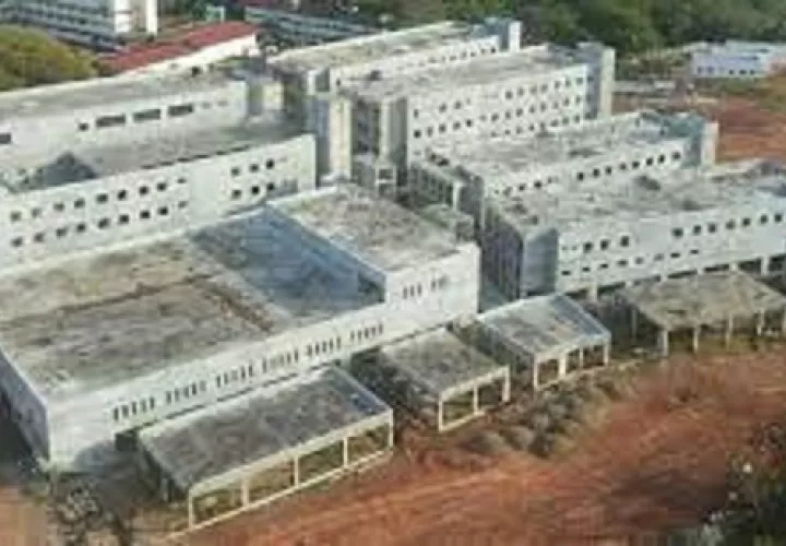  Hospital de Colón, ubicado en Coco Solo, que es el más atrasado de los cuatro. Foto: Archivo