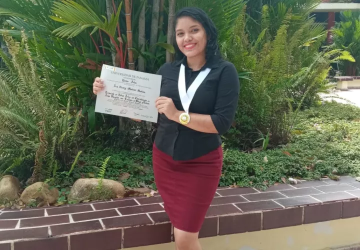luz_elenny_martinez_martinez.jpg