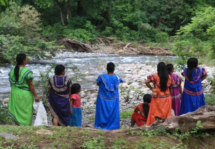 "Ngöbo Ngäbere" , un documental sobre la dificultades a la adherencia al TARV en la Comarca Ngäbe-Buglé llegará a los festivales de cine. Foto:Ilustrativa Pixabay