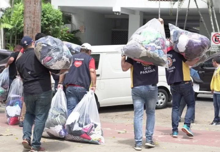 Alrededor de 27 voluntarios estarán recogiendo la ropa. Foto: Cortesía