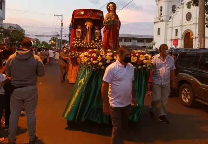 La carrera de los santos tiene más de 100 años en Santiago. Foto. Melquíades Vásquez