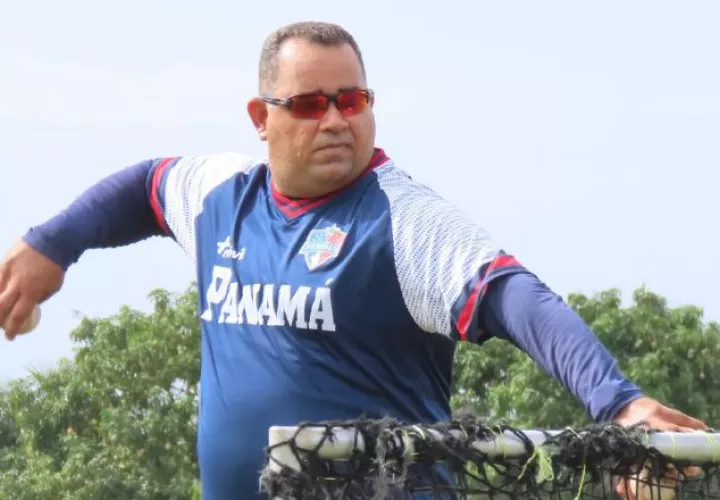 Audes De León, piloto del equipo panameño U15. Foto: Fedebeis
